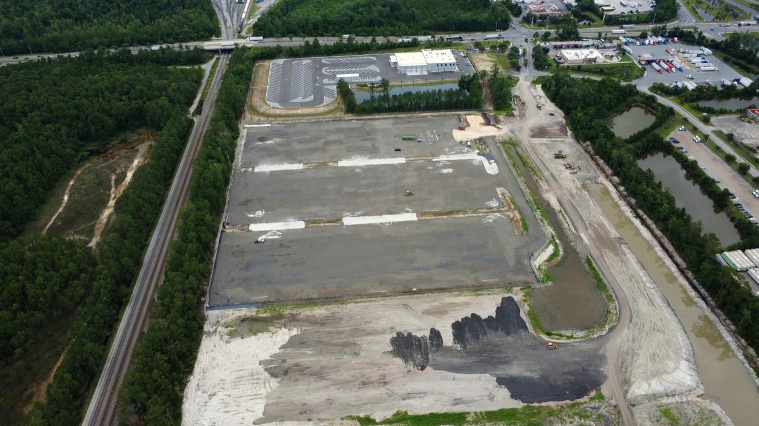 Jacksonville - Pritchard Road truck parking